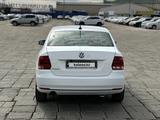 Volkswagen Polo 2017 года за 6 300 000 тг. в Атырау – фото 4