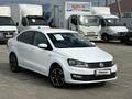 Volkswagen Polo 2017 года за 6 300 000 тг. в Атырау – фото 2