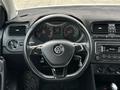 Volkswagen Polo 2017 года за 6 300 000 тг. в Атырау – фото 6