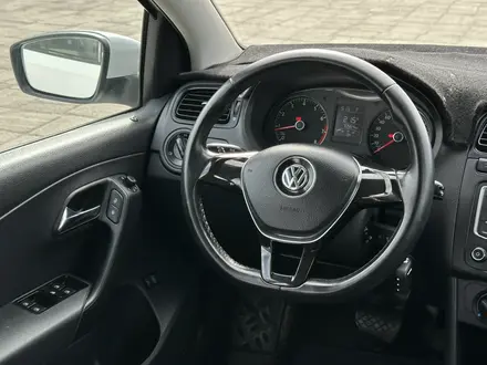 Volkswagen Polo 2017 года за 6 300 000 тг. в Атырау – фото 7