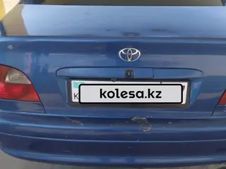 Toyota Avensis, 1998