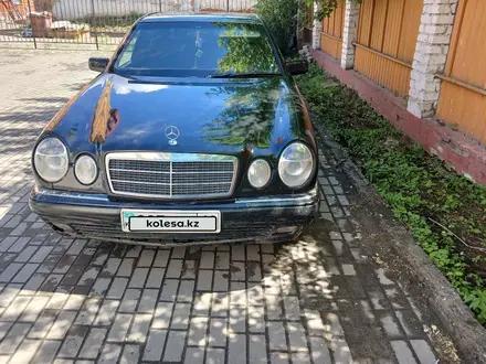 Mercedes-Benz E 280 1996 года за 3 700 000 тг. в Семей – фото 2