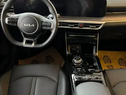 Kia K5 Luxe 2026 года за 14 290 000 тг. в Караганда – фото 12