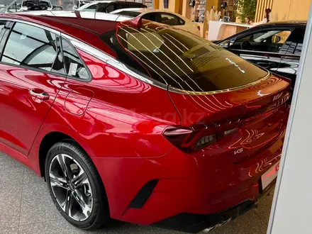 Kia K5 Luxe 2026 года за 14 290 000 тг. в Караганда – фото 8