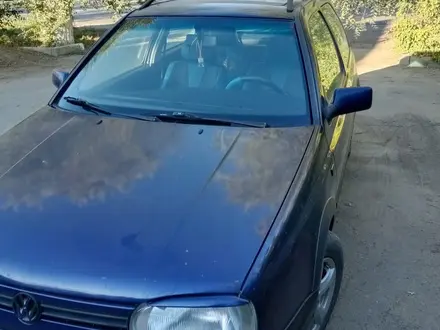 Volkswagen Golf 1995 года за 1 550 000 тг. в Уральск – фото 3