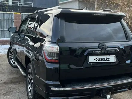 Toyota 4Runner 2018 года за 18 300 000 тг. в Астана – фото 5