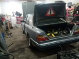 Mercedes-Benz E 230 1992 годаfor600 000 тг. в Астана – фото 2