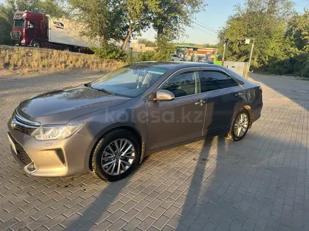 Toyota Camry 2016 года за 12 500 000 тг. в Семей – фото 2