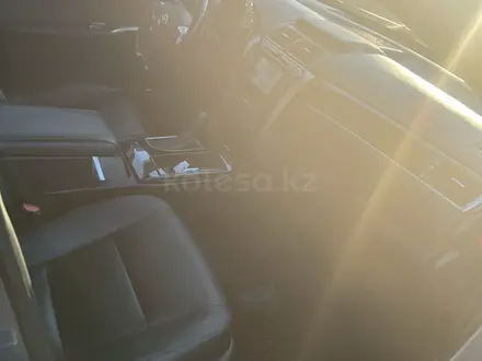 Toyota Camry 2016 года за 12 500 000 тг. в Семей – фото 5