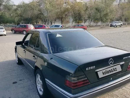 Mercedes-Benz E 280 1992 года за 1 500 000 тг. в Байконыр – фото 3