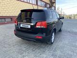 Kia Sorento 2012 года за 7 500 000 тг. в Актобе – фото 4