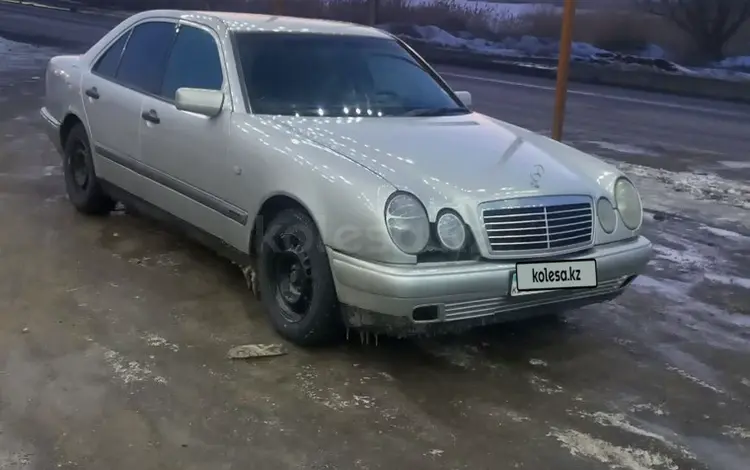 Mercedes-Benz E 230 1996 годаүшін2 700 000 тг. в Жезказган