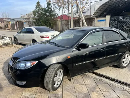 Toyota Camry 2004 года за 5 350 000 тг. в Шымкент – фото 2