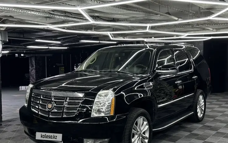 Cadillac Escalade 2007 годаүшін11 000 000 тг. в Алматы