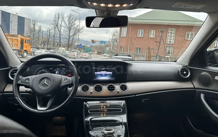 Mercedes-Benz E 200 2017 годаfor17 000 000 тг. в Алматы