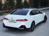 BMW 530 2025 года за 37 999 999 тг. в Астана – фото 4