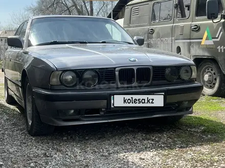 BMW 520 1990 года за 1 400 000 тг. в Алматы – фото 12