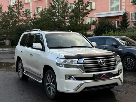 Toyota Land Cruiser 2017 года за 33 200 000 тг. в Астана – фото 2