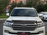 Toyota Land Cruiser 2017 годаfor33 200 000 тг. в Астана