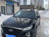Hyundai Santa Fe 2020 года за 12 500 000 тг. в Астана