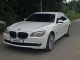 BMW 750 2010 года за 11 000 000 тг. в Алматы – фото 3