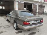 Mercedes-Benz E 230 1992 года за 1 300 000 тг. в Шымкент – фото 5