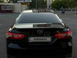 Toyota Camry 2021 года за 13 600 000 тг. в Караганда – фото 5