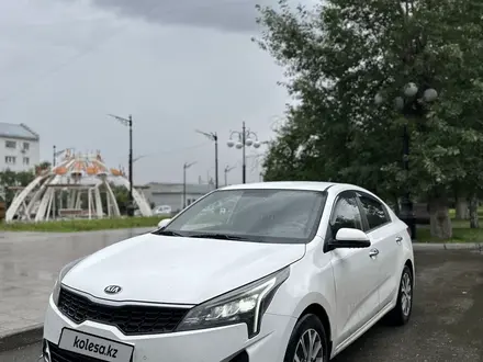 Kia Rio 2021 года за 7 900 000 тг. в Семей