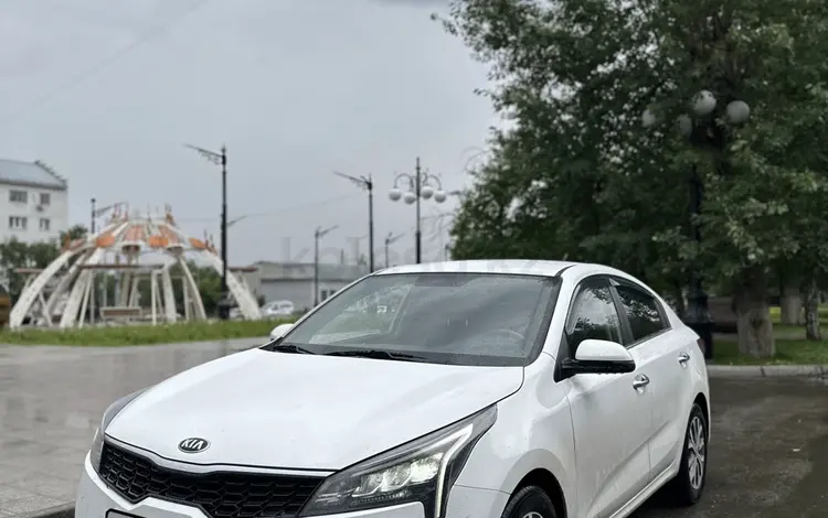 Kia Rio 2021 года за 7 900 000 тг. в Семей