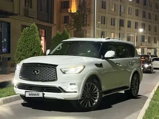 Infiniti QX80