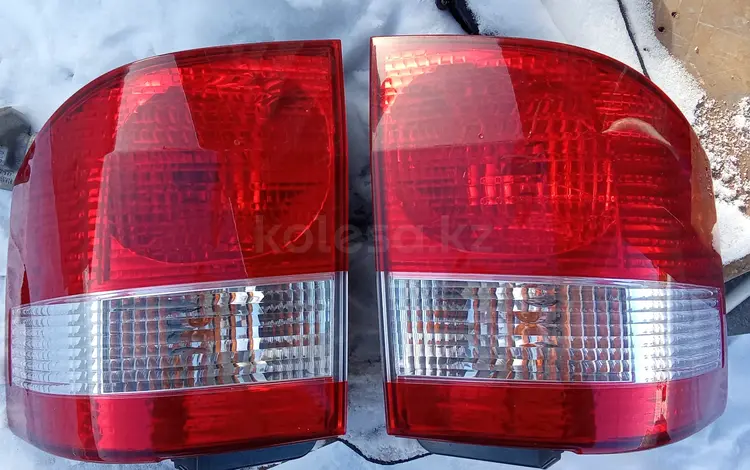 Задний фонарь Toyota Alphard (H10) за 30 000 тг. в Усть-Каменогорск