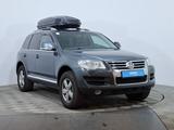 Volkswagen Touareg 2007 года за 7 090 000 тг. в Астана – фото 3
