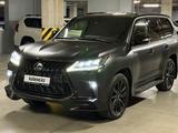Lexus LX 570 2018 года за 45 700 000 тг. в Алматы