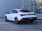 Hyundai Elantra 2023 годаfor11 990 000 тг. в Астана – фото 3