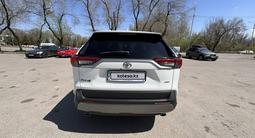 Toyota RAV4 2021 года за 17 200 000 тг. в Алматы – фото 4