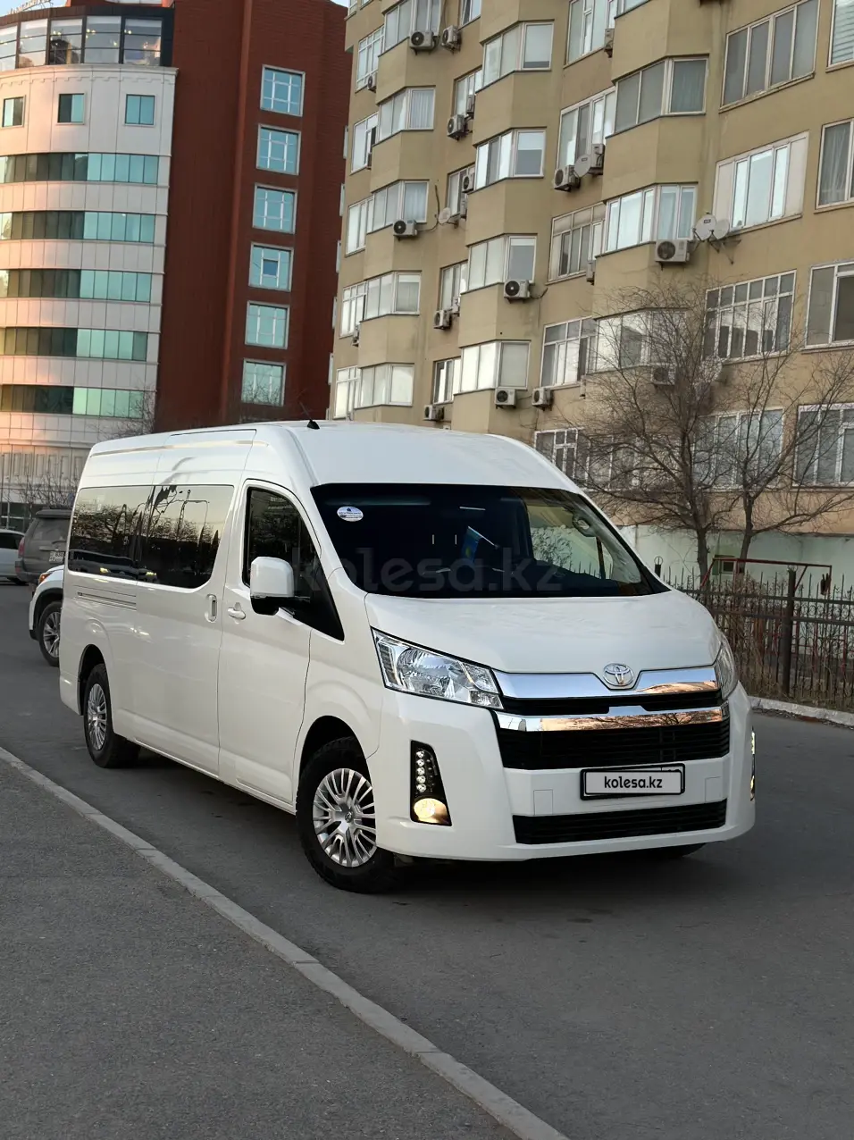 Toyota HiAce, 2024