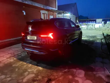 Hyundai Santa Fe 2023 года за 20 500 000 тг. в Актобе – фото 13