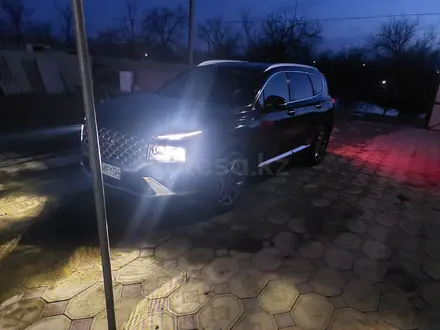 Hyundai Santa Fe 2023 года за 20 500 000 тг. в Актобе – фото 15