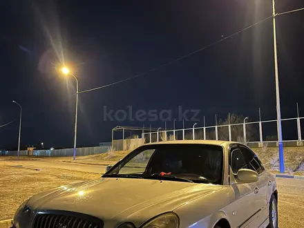 Hyundai Sonata 2001 года за 1 800 000 тг. в Актобе – фото 4