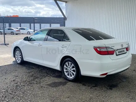 Toyota Camry 2015 года за 8 118 700 тг. в Астана – фото 6