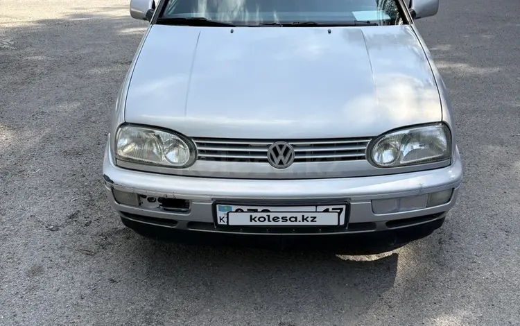 Volkswagen Golf 1997 годаүшін1 700 000 тг. в Шымкент