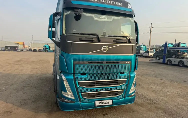 Volvo  FH 2022 года за 50 000 000 тг. в Алматы