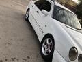 Mercedes-Benz E 230 1995 года за 1 700 000 тг. в Алматы – фото 9