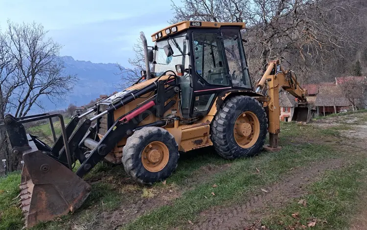 Caterpillar  442D 2005 года за 31 000 000 тг. в Алматы