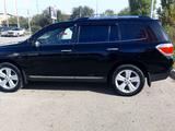 Toyota Highlander 2012 года за 12 800 000 тг. в Актобе