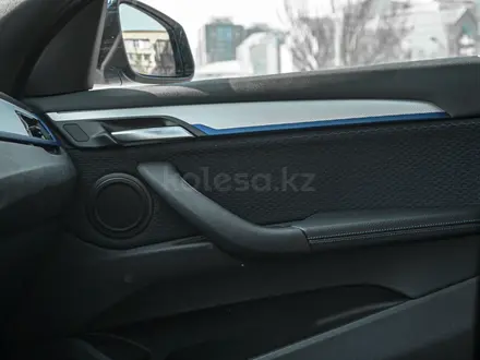 BMW X1 2018 года за 15 800 000 тг. в Алматы – фото 17