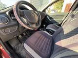 Renault Sandero 2014 года за 2 300 000 тг. в Семей – фото 5