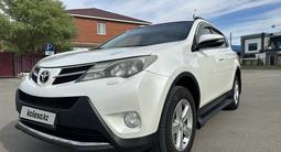 Toyota RAV4 2014 года за 9 600 000 тг. в Атырау