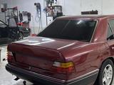 Mercedes-Benz E 200 1992 годаfor1 444 444 тг. в Кызылорда