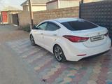 Hyundai Elantra 2015 года за 6 000 000 тг. в Актау – фото 4